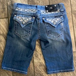 Miss me distressed size 28 shorts